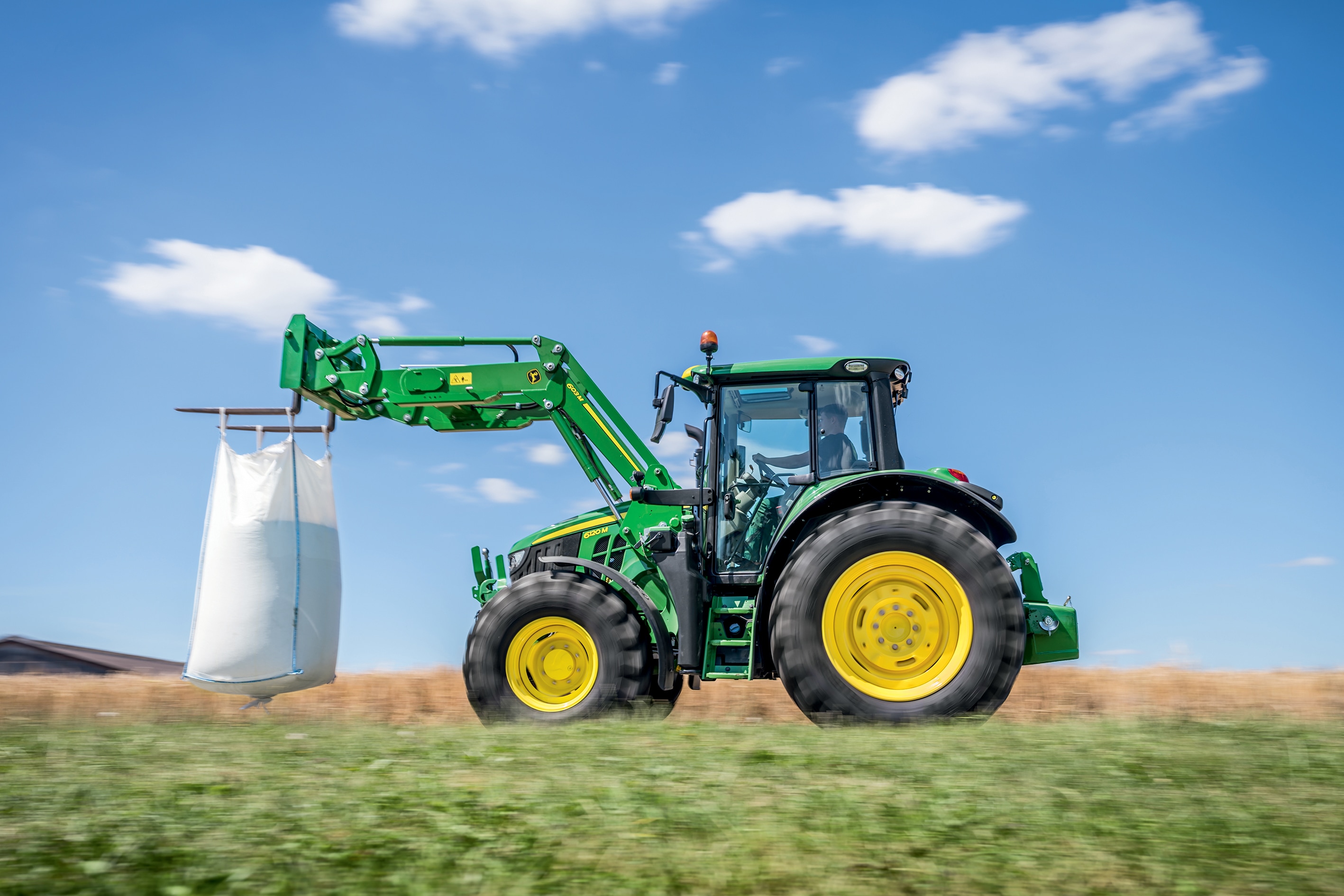 I nuovi caricatori frontali Serie M John Deere: leggeri e versatili